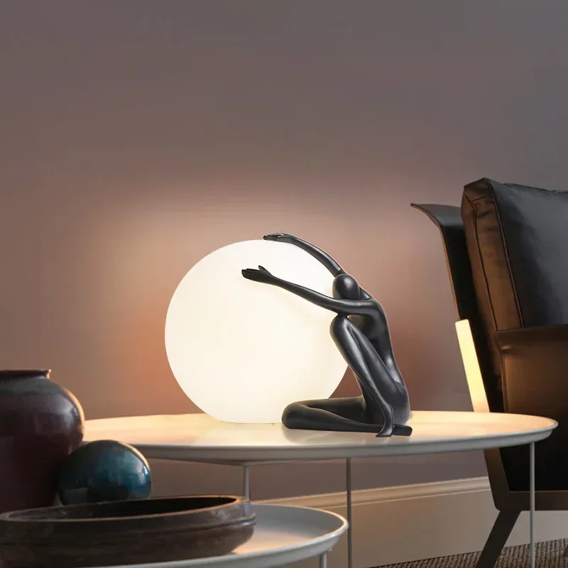 Resin Art Floor - Nordic Art Stehlampe Abstrakte Humanoiden Halten