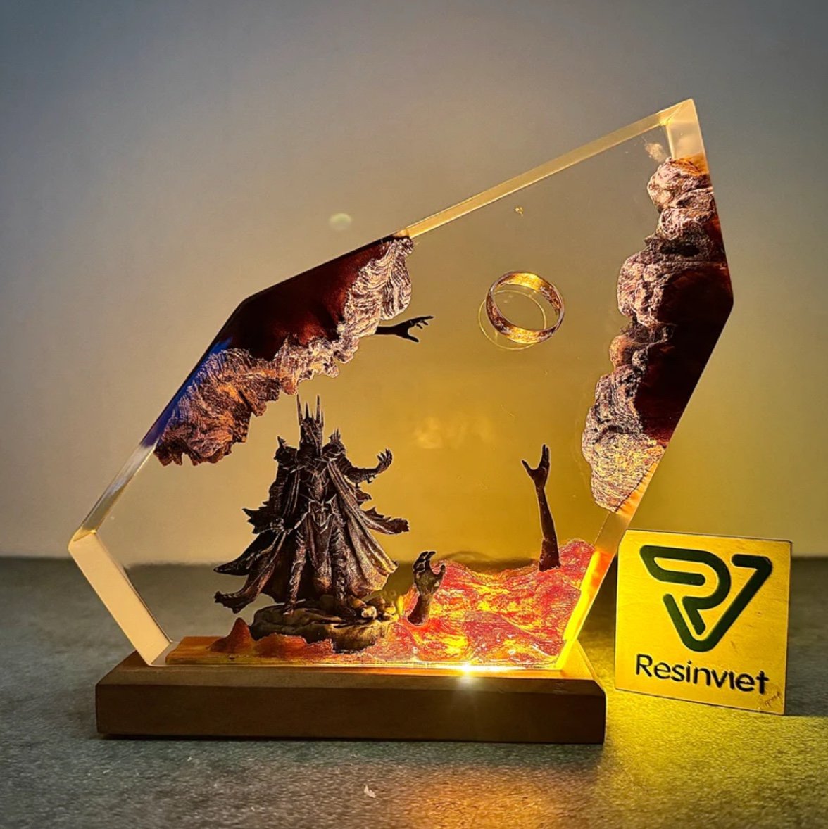 Resin Art Table - 2026 Neue Dämonenreich-Organismus Harz-Tischleuchte Kreative Kunst